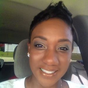 Meet your Posher, Arnitra